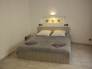 2 Flat