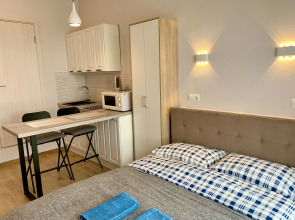 Апартаменты улица Лётчика Ульянина 75.2