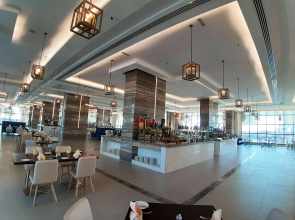 Al Bahar Hotel & Resort