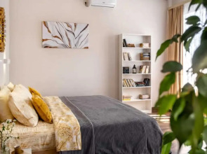 Квартира c Двумя Раздельными Спальнями и Балконом в Центре от Piligrim kmv