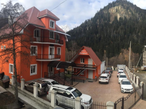 Отель Каприз