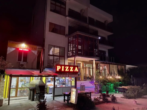 Acunamatata Hotel