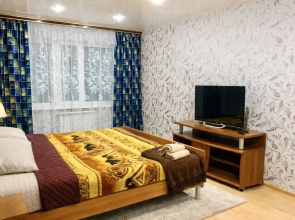 1-k Apartamenty na 2 Chelovek v Tsentre Goroda TTS Kaskad Dramteatr Flat