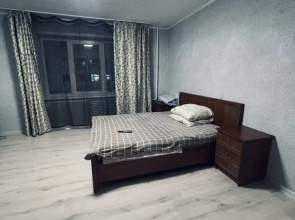 Na Ulitse Kholodnova 2/29 Flat