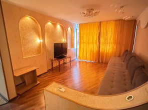 2-Komnatniye Apartment