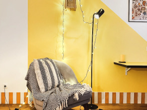 Квартира в тихом дворе с раздельными комнатами и с сауной на Невском