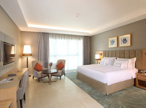 Отель Grand Cosmopolitan