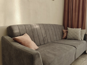 Квартира комфортные Ивана Захарова 18/2