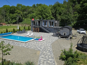 Eko-Dom Pavloniya Guest House