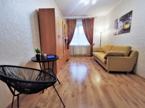 Апартаменты на Есенина