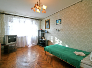 Teplaya Dvukhkomnatnaya Flat