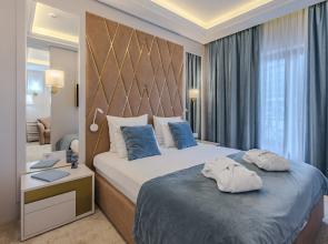 Premium v AK Verdi Uk Voznesenskiy Apartments