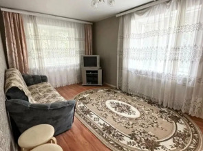 Квартира Двухкомнатная квартира в районе рынка