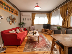 Tikhaya v Shage ot Istiklyal Flat