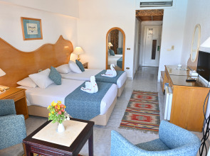 Turquoise Beach Hotel