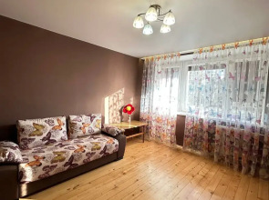 Квартира Уютная трехкомнатная на сутки у метро Могилевская, ООО Все рядом