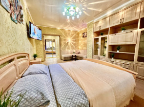 Апартаменты двухкомнатные в Центре Города на 5 этаже (рядом с набережной р. Волга)