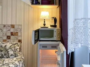 Апартаменты Студия на Есенина с балконом