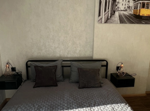 Komfortabelnye S Terrasoy Vozle Planety Apartments
