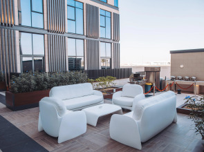 Staybridge Suites Dubai al-Maktoum Airport, an IHG Hotel