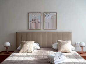 Апартаменты с дизайнерским ремонтом на центральной улице (до 4х гостей)