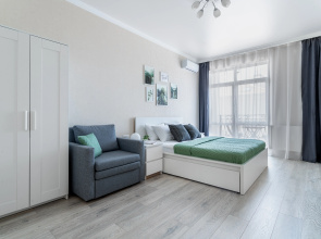 Apartamenty s Balkonom  Pervaa Beregovaa Linia Letnij Bassejn ot Home Group