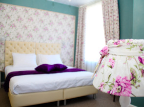 Отель Аристократ