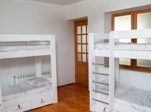 Хостел Happy Baku Hostel & Tours