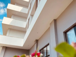 Abaash Afon (Абааш Афон)