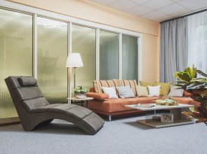 Квартира GM Apartments Стильная Трехкомнатная в центре рядом с МХАТ