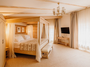 Парк Отель Русский