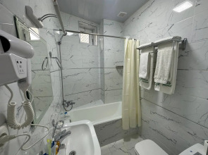 Отель Izumrud Palace