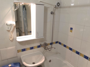 Апартаменты на Конституции СССР 10