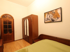 Апартаменты 2-х комнатные на Невском 65