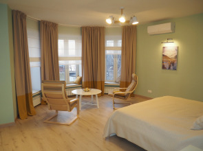 Апартаменты в центре с видом на Волгу