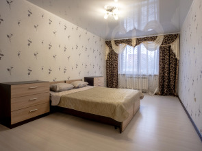 Апартаменты большие трехкомнатные на главном проспекте Тулы