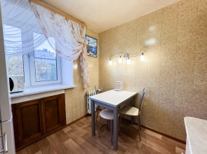 Квартира 2-комнатная на Карла Маркса 9