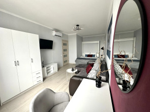 Апартаменты UraganAPART Глубокая страсть