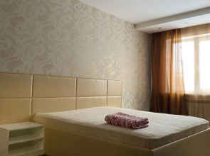 Na Ulitse 30 Let VLKSM 102 Flat