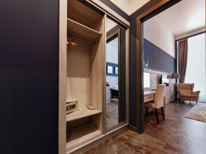 Отель Royal Cat