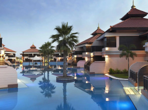 Курортный отель Anantara The Palm Dubai Resort
