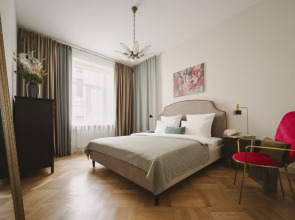 Апартаменты Minin Apartments у Эрмитажа 130 кв.м.