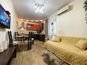 Апартаменты Стильная Квартира Возле Комсомольского Парка by Sutki26