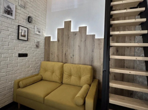 Апартаменты Двухуровневая Студия Лофт на Маяковского 17