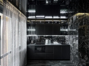 Апартаменты Reverie Black Space