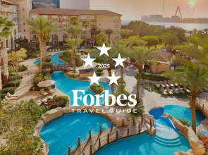 Отель The Ritz-Carlton, Dubai
