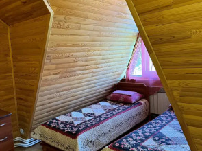 Гостевой Дом  У Звонницы монастыря с баней