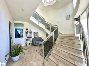 Квартира Сапфир с бассейном и видом на лес