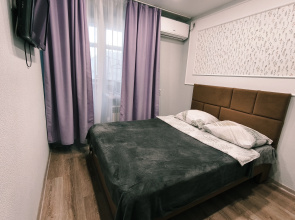 Mini Studiya Ryadom S Naberezhnoy Flat