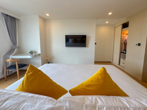 Luxury 5-star Duplex in La Vita Sea View Flat